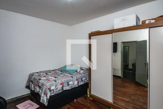 Quarto 1 de casa à venda com 2 quartos, 440m² em Vila Cloris, Belo Horizonte