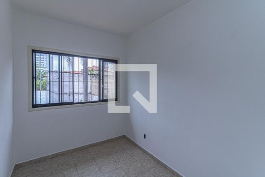 Quarto de casa à venda com 4 quartos, 200m² em Bosque da Saúde, São Paulo