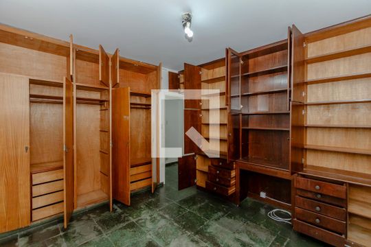 Quarto 1 de casa para alugar com 3 quartos, 255m² em Brooklin, São Paulo
