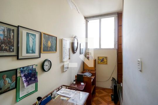 Escritório de casa à venda com 3 quartos, 180m² em Vila Gomes Cardim, São Paulo