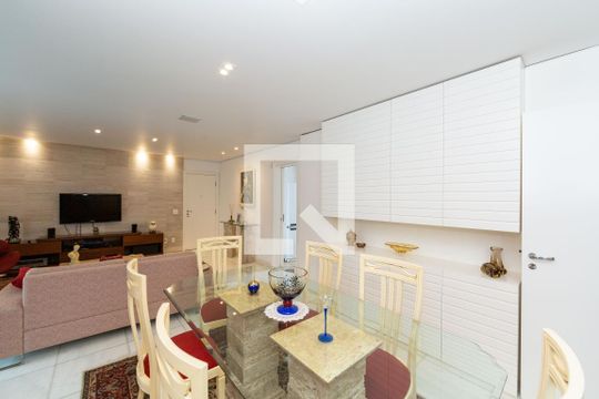 Sala de apartamento à venda com 4 quartos, 136m² em Belvedere, Belo Horizonte