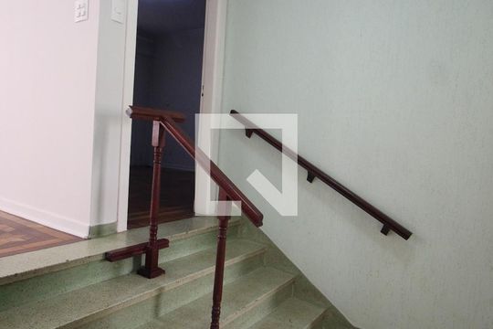 Sala de casa à venda com 2 quartos, 181m² em Jardim Londrina, São Paulo