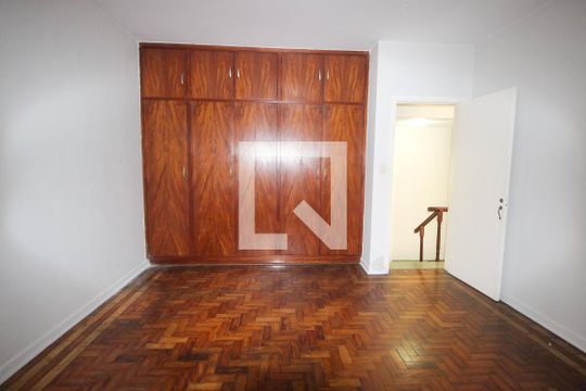 Quarto 1 de casa à venda com 2 quartos, 181m² em Jardim Londrina, São Paulo