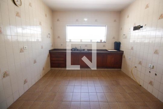 Cozinha de casa à venda com 2 quartos, 181m² em Jardim Londrina, São Paulo