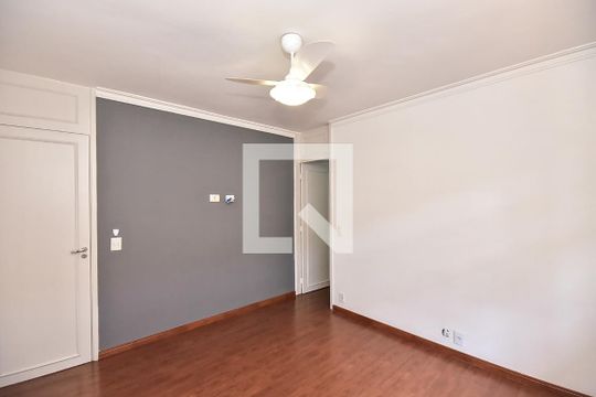Suíte 2 de casa de condomínio para alugar com 4 quartos, 300m² em Chácara Nossa Senhora do Bom Conselho, São Paulo
