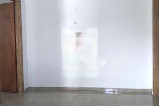 Casa à venda com 2 quartos, 90m² em Vila Tiradentes, São Paulo