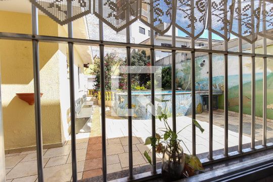 Vista da Cozinha de casa à venda com 3 quartos, 300m² em Vila Siria, São Paulo