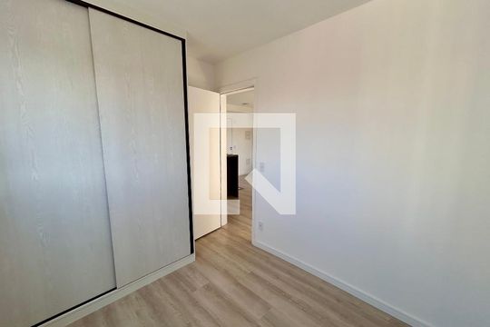 Quarto 1 de apartamento para alugar com 2 quartos, 36m² em Vila Galvão, Guarulhos