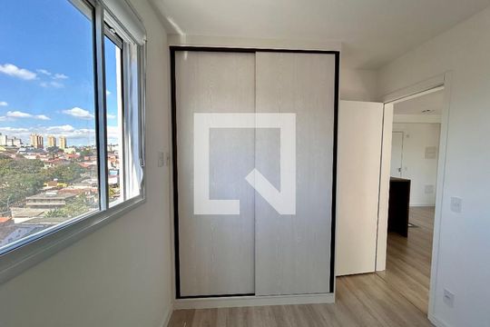 Quarto 1 de apartamento para alugar com 2 quartos, 36m² em Vila Galvão, Guarulhos
