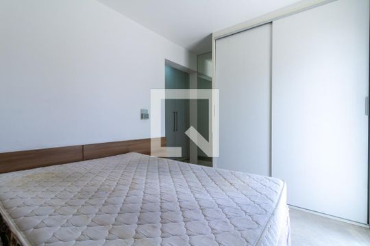 Suíte de apartamento à venda com 2 quartos, 107m² em Santo Amaro, São Paulo