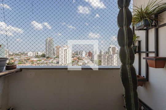Varanda de apartamento à venda com 2 quartos, 64m² em Vila Gumercindo, São Paulo