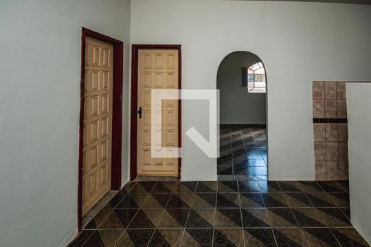 Sala de casa para alugar com 2 quartos, 360m² em Etelvina Carneiro, Belo Horizonte