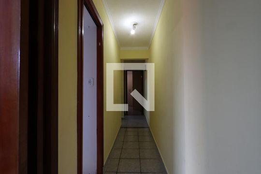 Corredor de casa à venda com 3 quartos, 160m² em Sapopemba, São Paulo