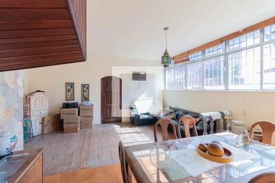 Sala de casa à venda com 5 quartos, 220m² em Andaraí, Rio de Janeiro