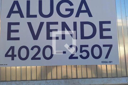 Placa de casa para alugar com 3 quartos, 300m² em Vila Carolina, São Paulo