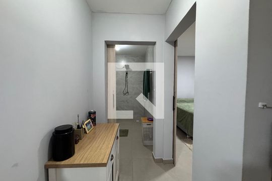 Corredor de apartamento à venda com 1 quarto, 50m² em Campina, São Leopoldo