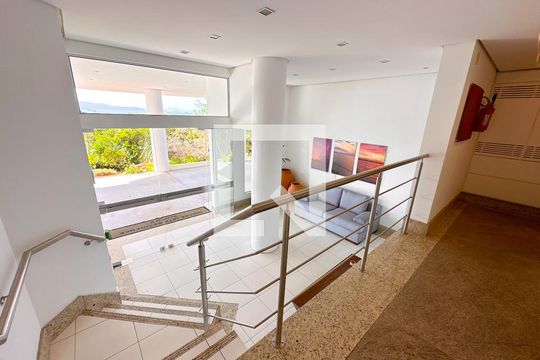 Hall de entrada de apartamento para alugar com 4 quartos, 250m² em Canasvieiras, Florianópolis
