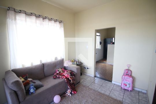 Sala de casa à venda com 2 quartos, 360m² em Jardim Bandeirantes, Contagem