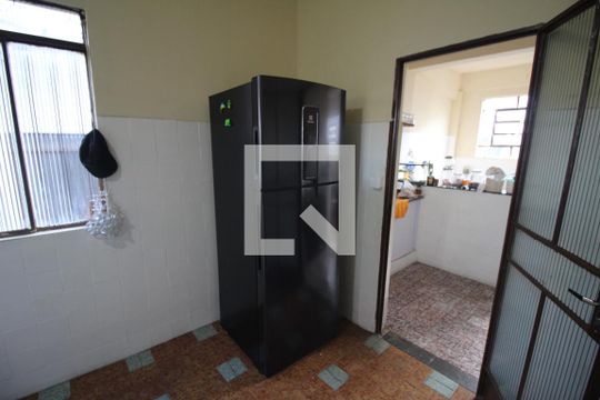 Copa de casa à venda com 2 quartos, 360m² em Jardim Bandeirantes, Contagem
