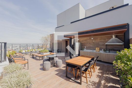 Área comum de kitnet/studio para alugar com 1 quarto, 29m² em Pinheiros, São Paulo