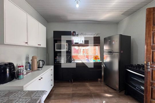 Sala/Cozinha de casa à venda com 2 quartos, 90m² em Santos Dumont, São Leopoldo