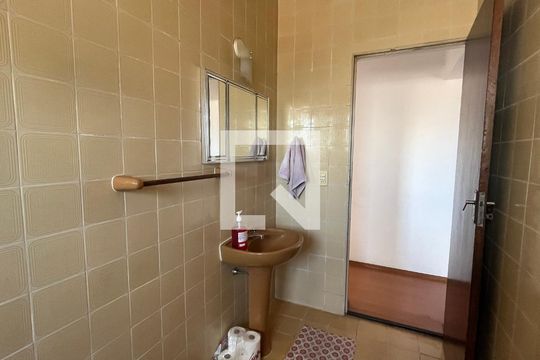 Banheiro de apartamento à venda com 2 quartos, 80m² em Vila Industrial (campinas), Campinas