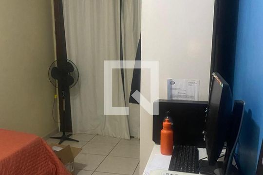 Quarto 1 de casa à venda com 7 quartos, 160m² em Bandeiras, Osasco