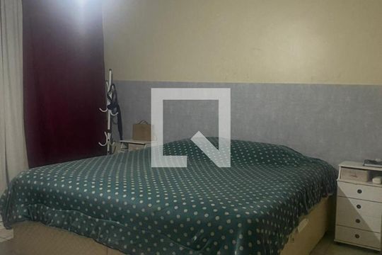 Suíte de casa à venda com 7 quartos, 160m² em Bandeiras, Osasco