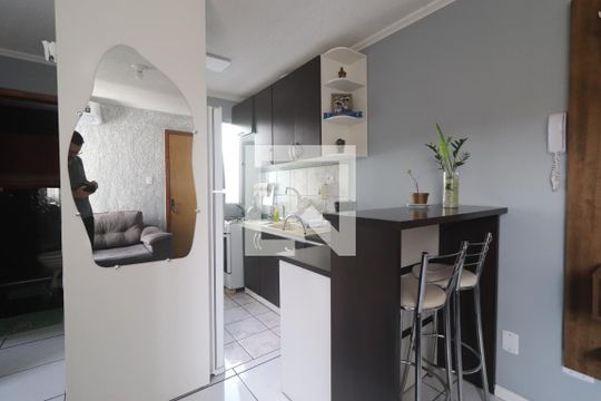 Sala de apartamento para alugar com 2 quartos, 45m² em Canudos, Novo Hamburgo