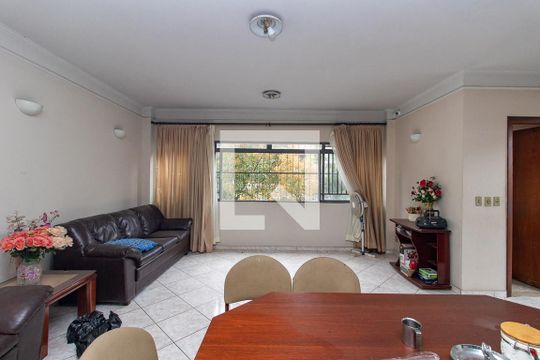 Sala de casa à venda com 3 quartos, 219m² em Vila Gustavo, São Paulo