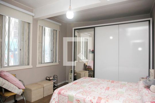 Quarto 1 de apartamento à venda com 2 quartos, 72m² em Santana, Porto Alegre