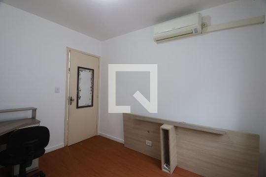 Quarto 1 de apartamento à venda com 2 quartos, 70m² em Centro, Canoas