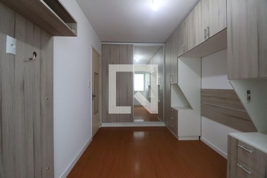 Quarto 2 de apartamento à venda com 2 quartos, 70m² em Centro, Canoas