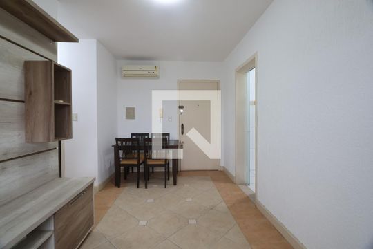 Sala de apartamento à venda com 2 quartos, 70m² em Centro, Canoas