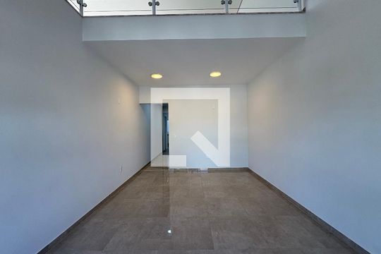 Sala de casa para alugar com 3 quartos, 300m² em Vila Francisco Matarazzo, Santo André