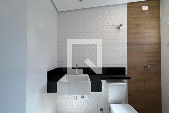 Banheiro 3 de casa para alugar com 3 quartos, 300m² em Vila Francisco Matarazzo, Santo André
