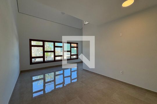 Sala de casa para alugar com 3 quartos, 300m² em Vila Francisco Matarazzo, Santo André