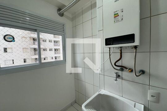 Área de Serviço de apartamento para alugar com 2 quartos, 57m² em Vila Nossa Senhora da Escada, Barueri
