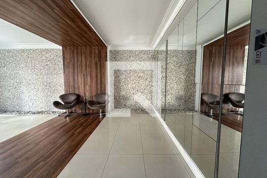Hall de entrada de apartamento para alugar com 2 quartos, 57m² em Vila Nossa Senhora da Escada, Barueri