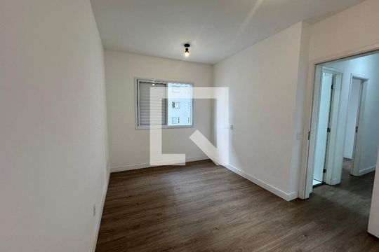 Quarto 2 de apartamento para alugar com 2 quartos, 57m² em Vila Nossa Senhora da Escada, Barueri