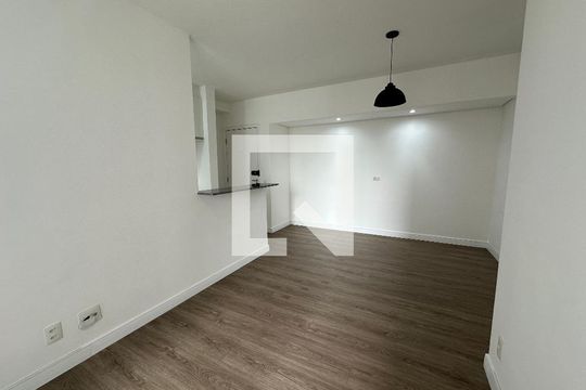 Sala de apartamento para alugar com 2 quartos, 57m² em Vila Nossa Senhora da Escada, Barueri