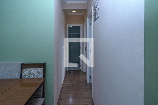 Corredor  de apartamento à venda com 2 quartos, 60m² em Sacomã, São Paulo