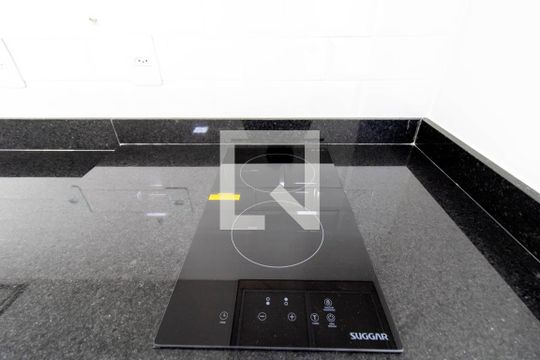 Cozinha de kitnet/studio para alugar com 0 quarto, 41m² em Vila Augusta, Guarulhos
