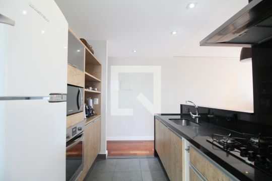 Cozinha de apartamento para alugar com 2 quartos, 62m² em Vila Andrade, São Paulo