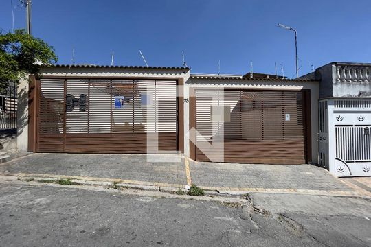 Fachada de casa de condomínio à venda com 2 quartos, 48m² em Vila Jacuí, São Paulo