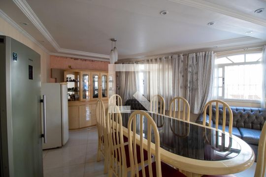 Sala de Jantar de casa à venda com 4 quartos, 400m² em Vila Indiana, São Paulo