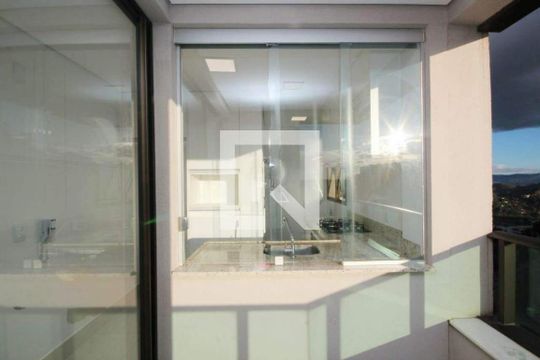 Apartamento à venda com 1 quarto, 53m² em Vila Castela, Nova Lima