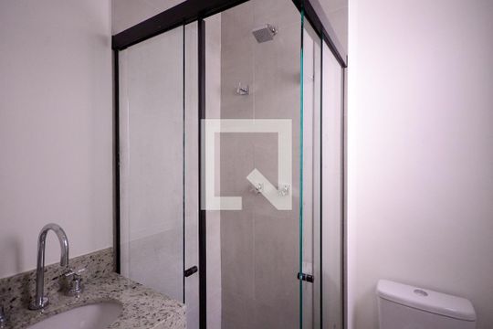 Banheiro da Suite de apartamento para alugar com 2 quartos, 100m² em Jardins, São Paulo