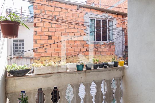 Sacada do Corredor de casa à venda com 4 quartos, 150m² em Bandeiras, Osasco