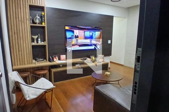 Sala de casa à venda com 3 quartos, 130m² em Santa Maria, Santo André